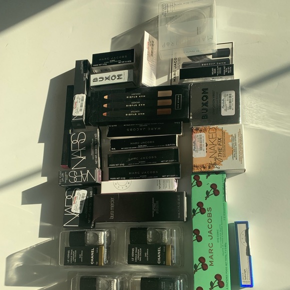 25pc Chanel marc jacobs mystery box makeup lot new subscription designer NARS - Picture 5 of 5